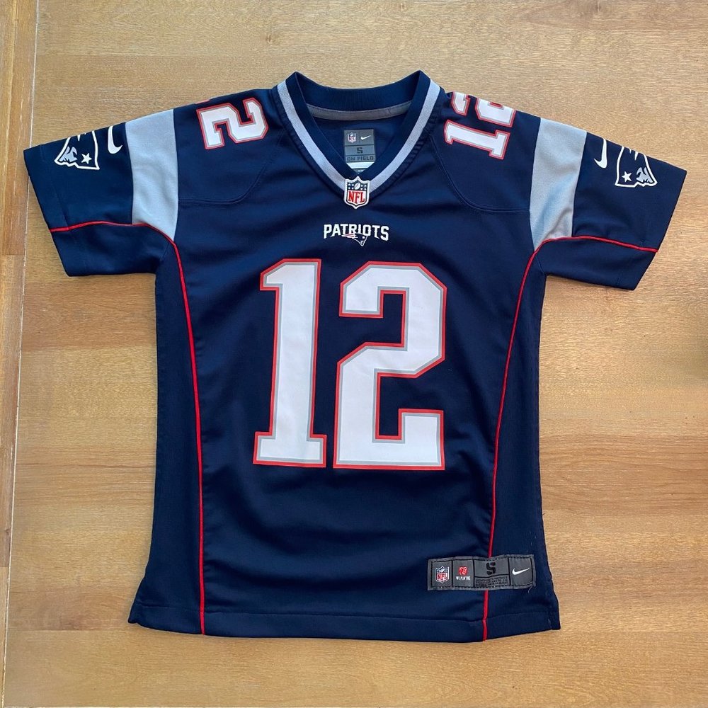Tom Brady #12 Patriots NFL Nike Jersey Size Small 8 Youth